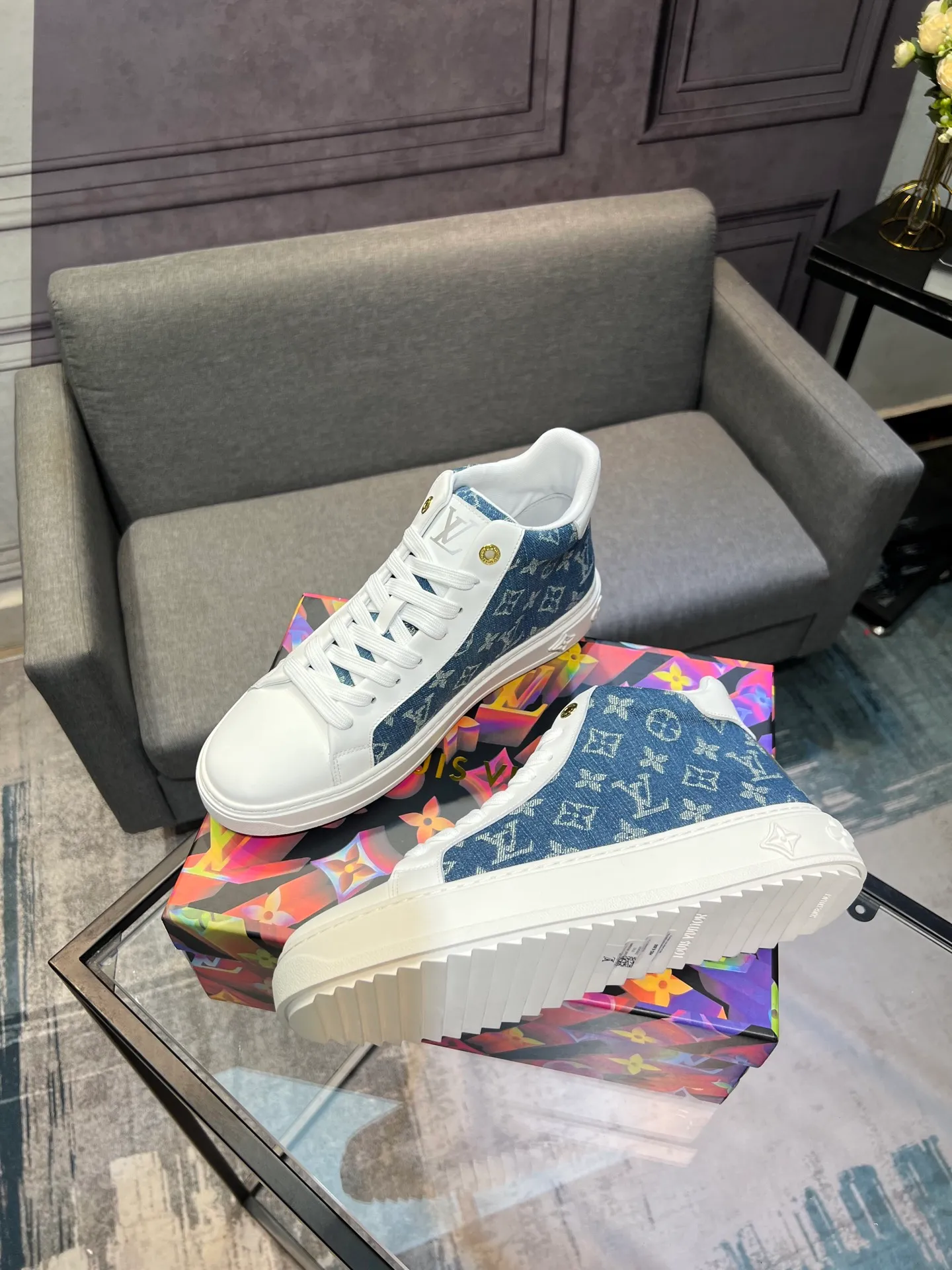 Men's shoes 💰560 LV Louis Vuitton. The latest fashionable casual shoes are popular in physical stores. New spring and summer comfortable imported cowhide, cowhide mesh, unique jacquard fabric element design. With sheepskin lining, Lv original base, [sun][sun] high-end packaging and high quality💪Details determine quality, welcome to compare🇮🇹Code number 38-44, 45 can be customized